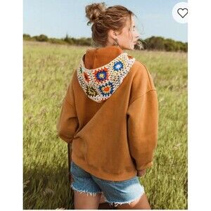 Gimmicks By Bke Brown Crochet Grannie Square Pullover Hoodie Large Buckle